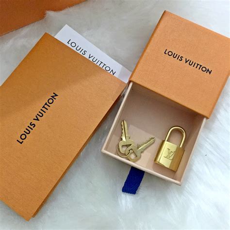 louis vuitton padlock fake|louis vuitton lock it.